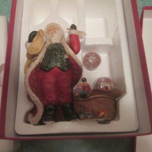 Vintage PartyLite Hand Painted Porcelain Santa Claus Tealight Candle Holder NIB
